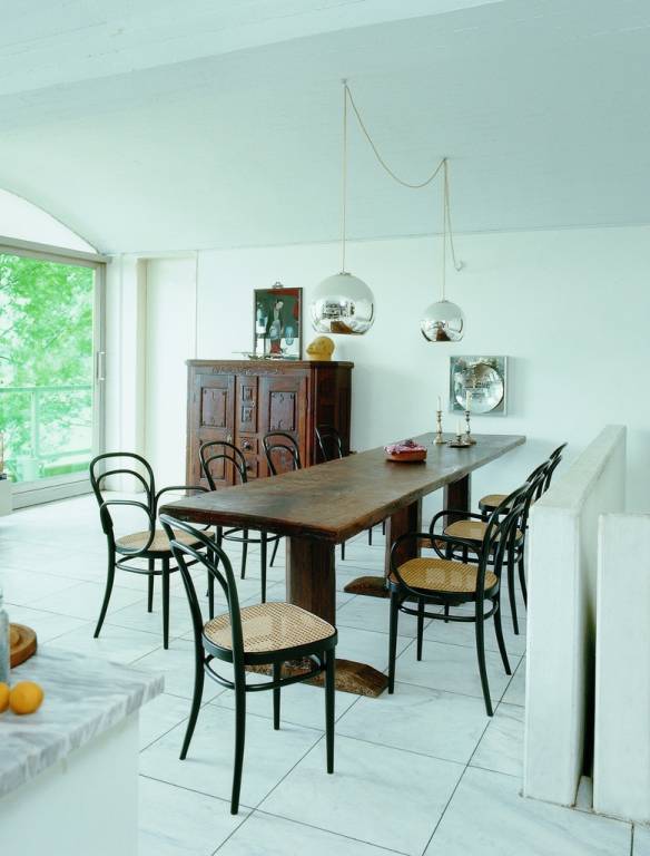 scaunul thonet (8) scaunul thonet (8)