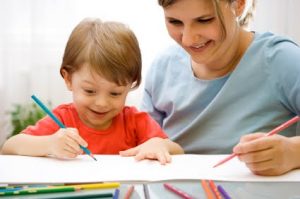 6 modalități prin care îți poți ajuta copilul să scrie
